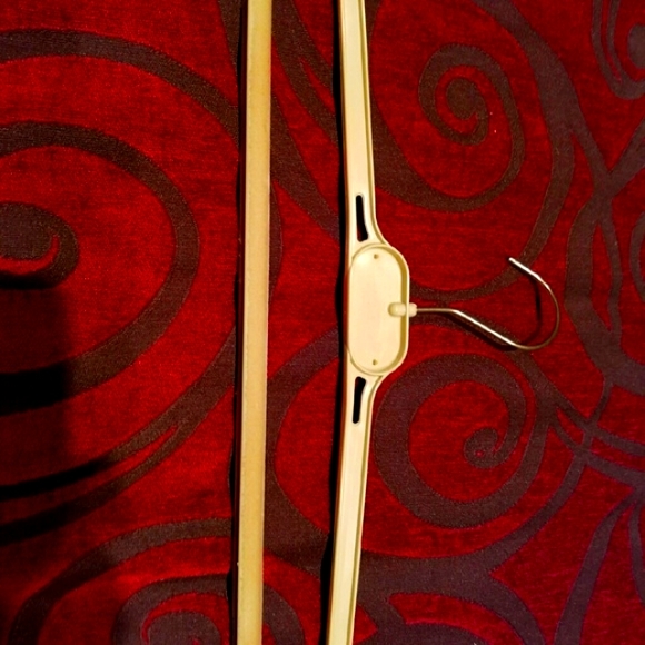 Vintage Gucci Hanger - Picture 3 of 3